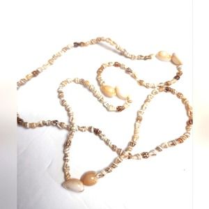 Hawaiian 34 Inch Shell Necklace